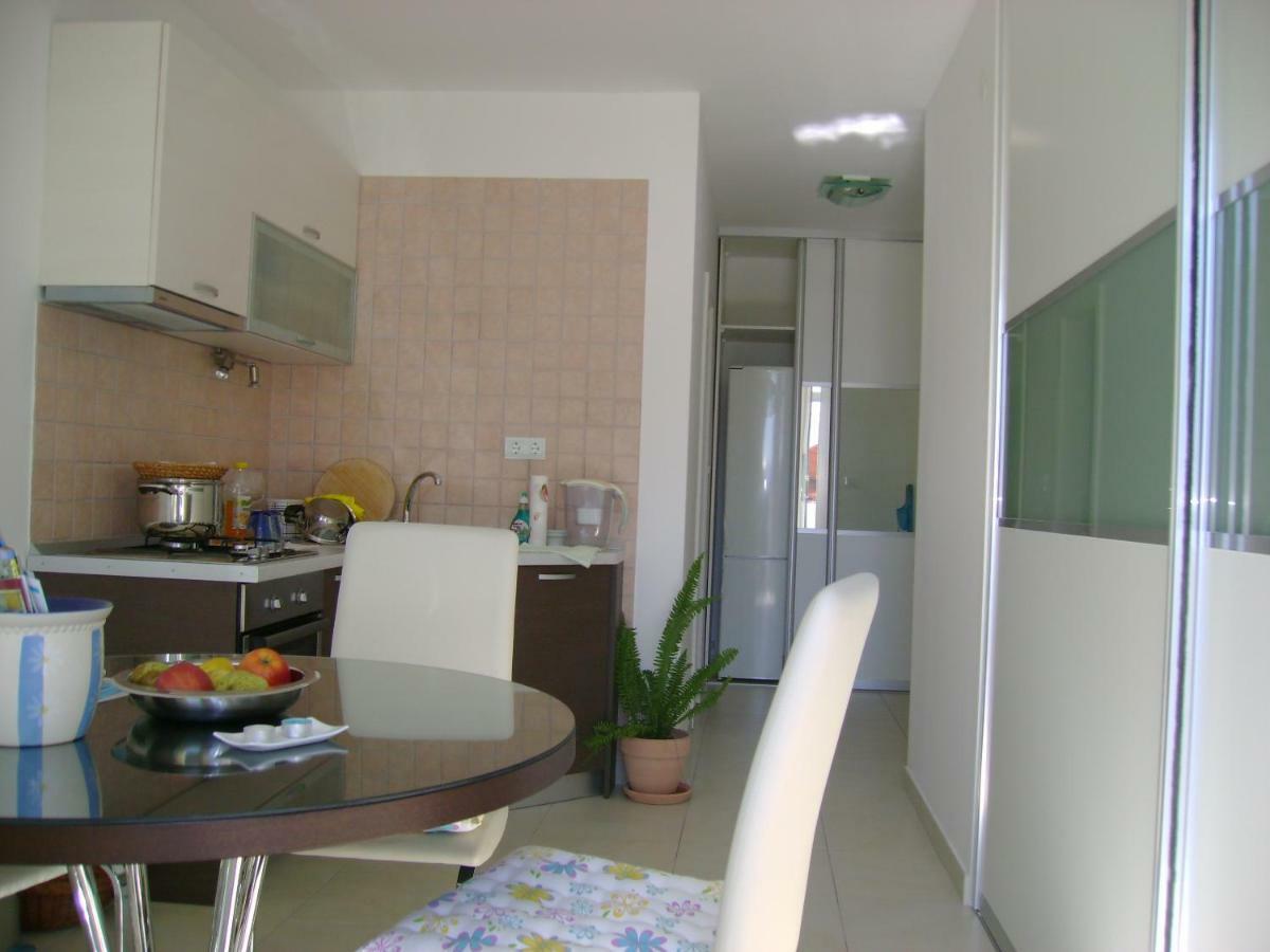 Apartment Small Pearl Split Exteriér fotografie